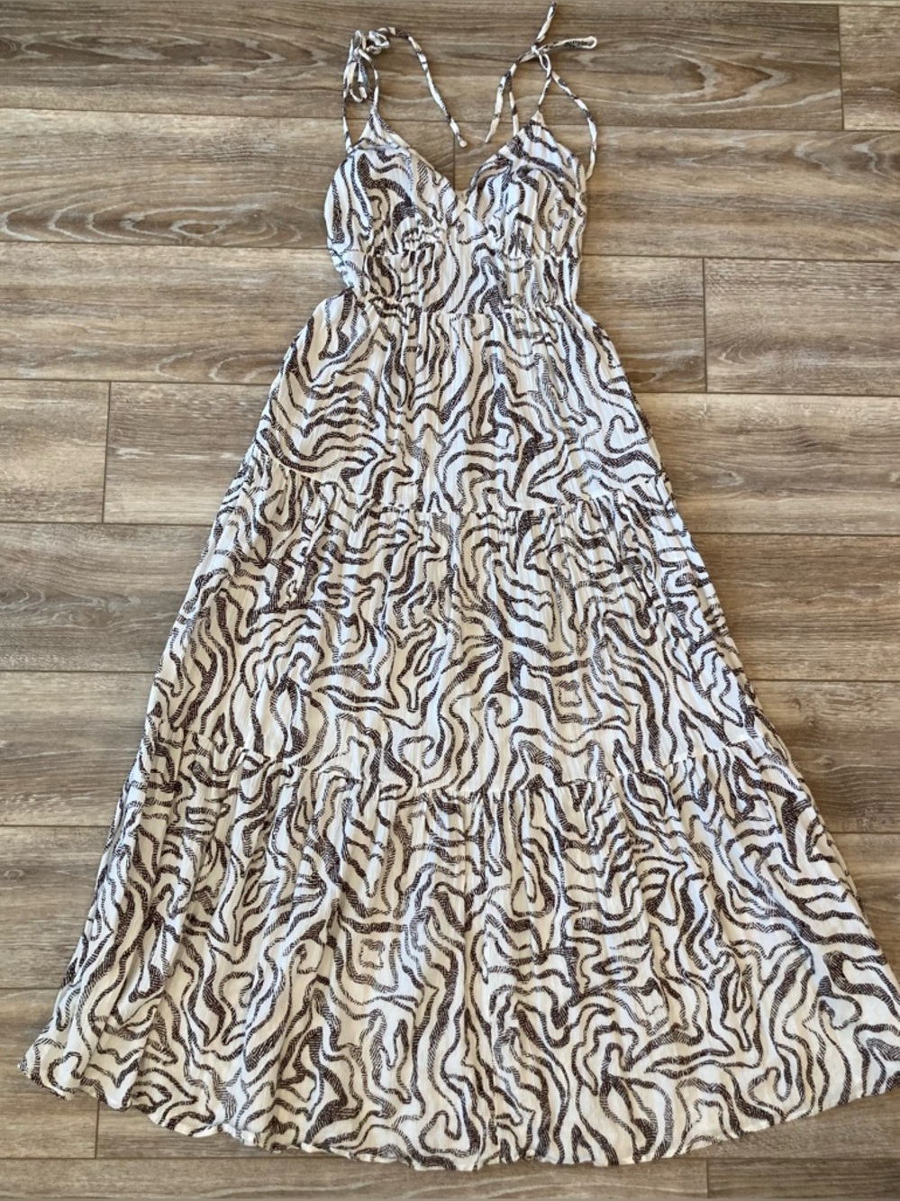 LOFT Beach Women’s White and Brown Patterned Maxi Dress